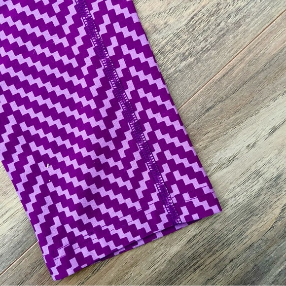 Nike Dri-Fit Purple 3/4 Athletic Leggings - Picture 4 of 11